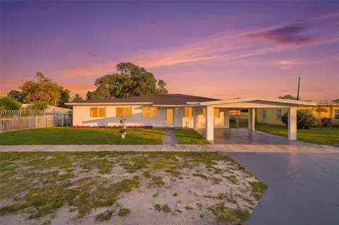 2410 NW 155th Ter, Miami Gardens, FL 33054