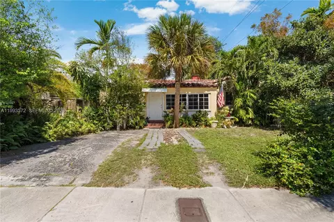4301 SW 1st St, Miami, FL 33134