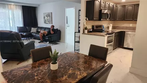 450 NW 20th St #1030, Boca Raton, FL 33431