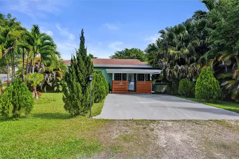 4790 SW 55th Ave, Davie, FL 33314