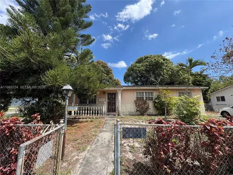 17981 NW 22nd Ct, Miami Gardens, FL 33056