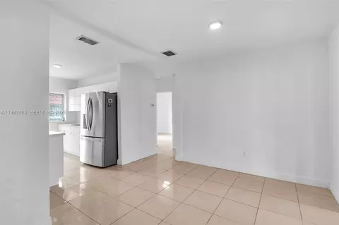 Other - 667 E 20th St, Hialeah, FL 33013 photo 5 of 11