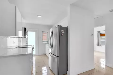 Entry Way - 667 E 20th St, Hialeah, FL 33013 photo 1 of 1
