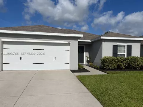 542 Eagle Landing Blvd, Winter Haven, FL 33880