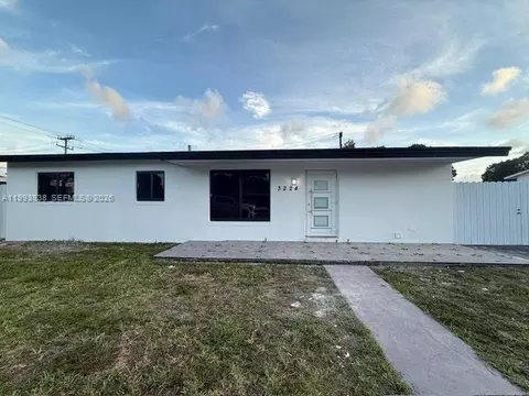 3224 NW 181st St, Miami Gardens, FL 33056