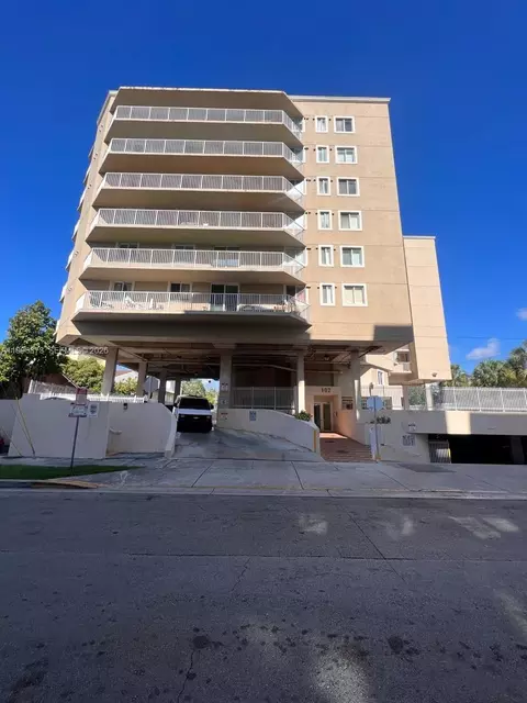 102 SW 6th Ave #508, Miami, FL 33130