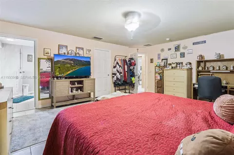 Bedroom - 14170 SE 4th St, Williston, FL 32696 photo 2 of 3