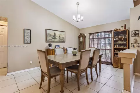 Dining - 14170 SE 4th St, Williston, FL 32696 photo 1 of 2