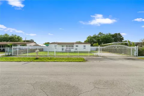 16110 NW 28th Pl, Miami Gardens, FL 33054