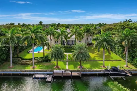 585 Arvida Pkwy, Coral Gables, FL 33156
