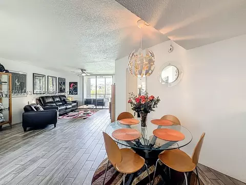 10401 W Broward Blvd #302, Plantation, FL 33324