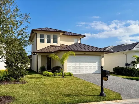 312 SE Via Sangro, Port Saint Lucie, FL 34952