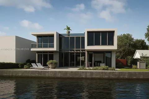 1018 S Northlake Dr, Hollywood, FL 33019