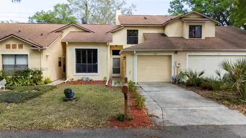 703 Swan Ln, Altamonte Springs, FL 32701