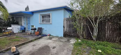 3522 NW 193rd St, Miami Gardens, FL 33056