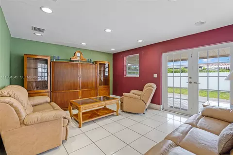 Living - Undisclosed, Hialeah, FL 33010 photo 1 of 3