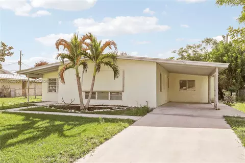 721 SE Solaz Ave, Port Saint Lucie, FL 34983
