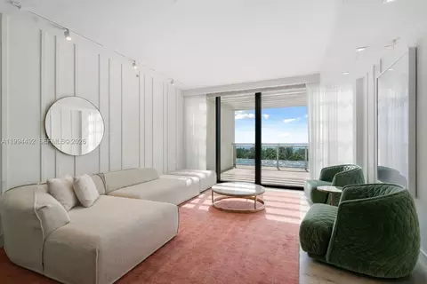 2201 Collins Ave #532, Miami Beach, FL 33139