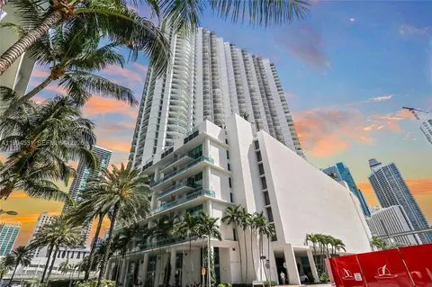 350 S Miami Ave #4110, Miami, FL 33130