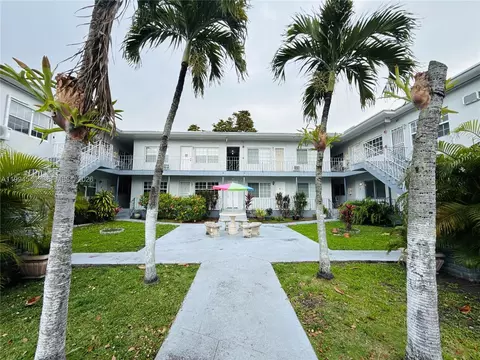 555 SW 16th Ave #11, Miami, FL 33135
