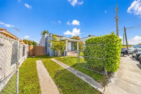 2223 NW 3rd St, Miami, FL 33125