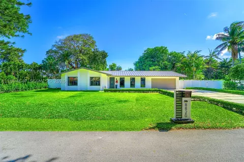 8820 SW 182nd Ter, Palmetto Bay, FL 33157