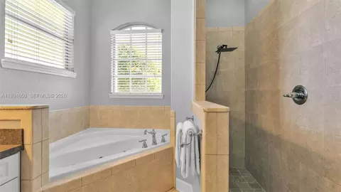 Bath - 1895 Orangewood, Bartow, FL 33830 photo 1 of 3