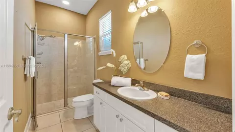 Bath - 1895 Orangewood, Bartow, FL 33830 photo 3 of 3