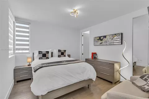 Bedroom - 16631 Sunset Way, Weston, FL 33326 photo 2 of 7