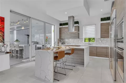 Kitchen - 16631 Sunset Way, Weston, FL 33326 photo 1 of 5