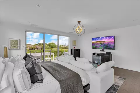 Bedroom - 16631 Sunset Way, Weston, FL 33326 photo 6 of 7