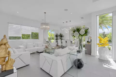 Living - 16631 Sunset Way, Weston, FL 33326 photo 2 of 5