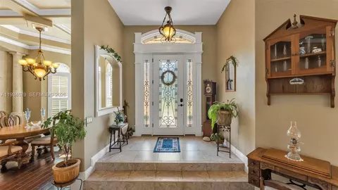 Entry Way - 237 Mclean Pt, Winter Haven, FL 33884 photo 2 of 8
