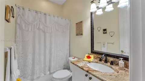 Bath - 237 Mclean Pt, Winter Haven, FL 33884 photo 1 of 9