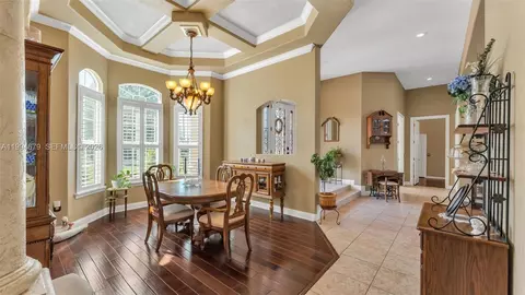 Entry Way - 237 Mclean Pt, Winter Haven, FL 33884 photo 5 of 8