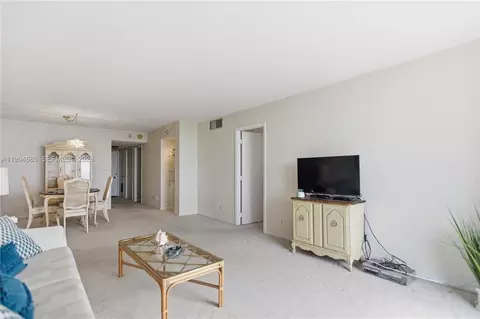 555 NW 4th Ave #4190, Boca Raton, FL 33432