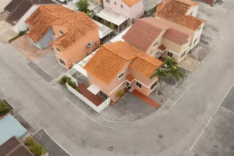 601 SW 116th Ct, Sweetwater, FL 33174