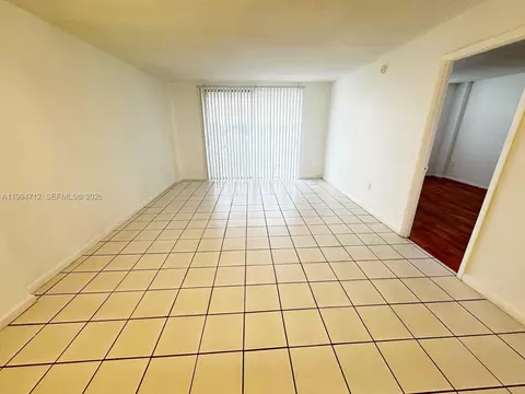 15600 NW 7th Ave #606, Miami, FL 33169