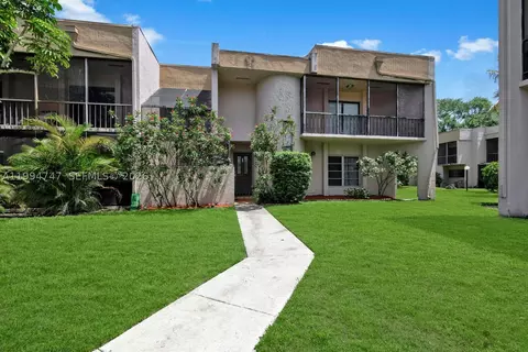 2700 S University Dr #3C, Davie, FL 33328
