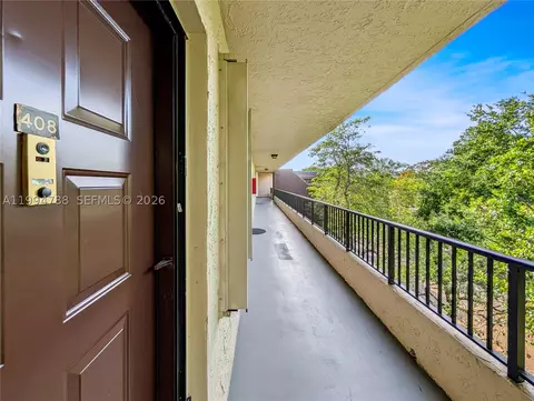 10501 W Broward Blvd #408, Plantation, FL 33324