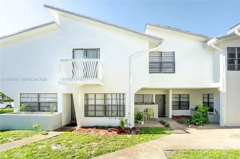 2570 Coral Springs Dr #2570, Coral Springs, FL 33065