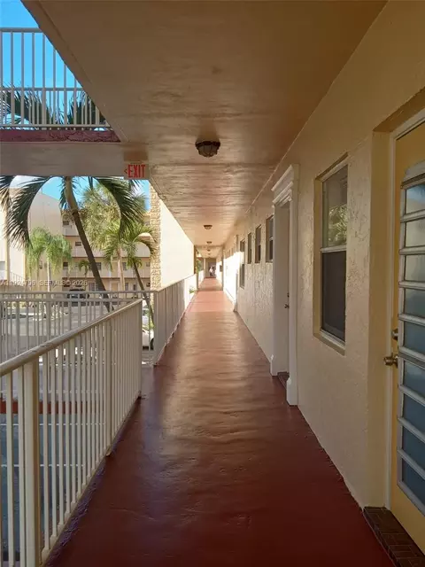 Undisclosed, Lauderdale Lakes, FL 33319
