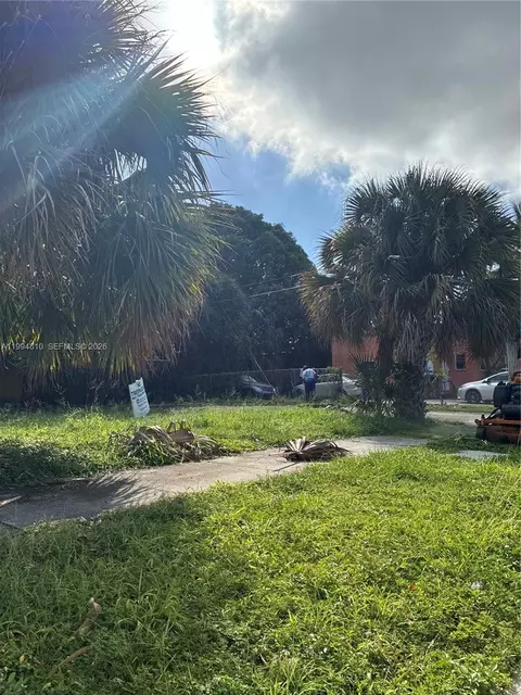547 17th St, West Palm Beach, FL 33407