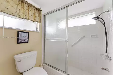 Bath - 5669 Pinecrest Cir, Boca Raton, FL 33433 photo 3 of 3