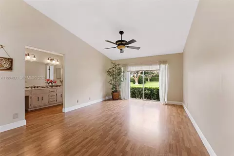 Living - 5669 Pinecrest Cir, Boca Raton, FL 33433 photo 4 of 4