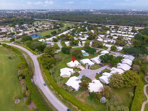 View/Area - 5669 Pinecrest Cir, Boca Raton, FL 33433 photo 6 of 6