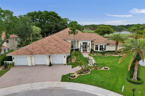 2512 Princeton Ct, Weston, FL 33327