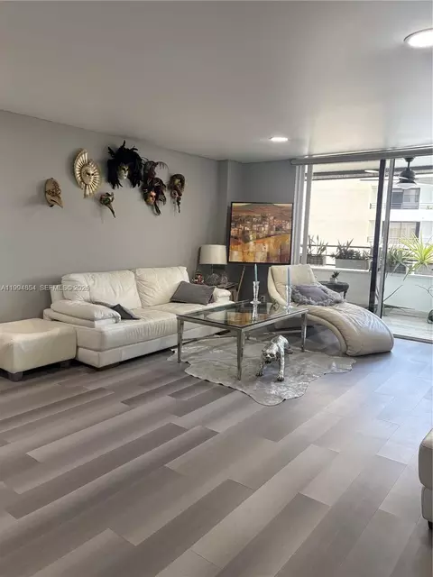 Undisclosed, Hallandale Beach, FL 33009