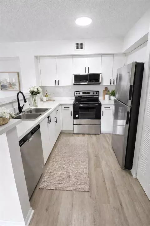 12166 Saint Andrews Pl #108, Miramar, FL 33025