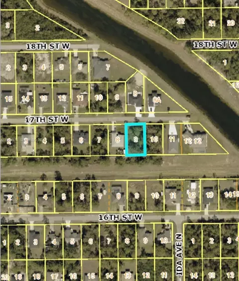 2907 17 St W, Lehigh Acres, FL 33971